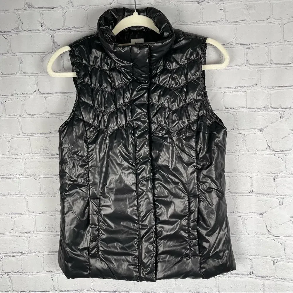 IZOD black puff vest, size S